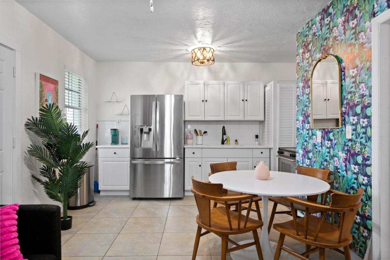 Bayside Safari 1Bed 1 Bath Apartment Tampa Exteriör bild