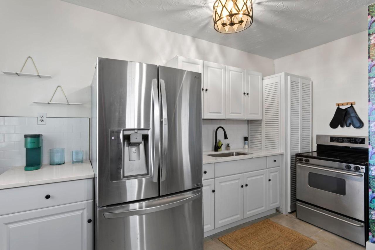 Bayside Safari 1Bed 1 Bath Apartment Tampa Exteriör bild